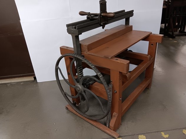 Image for Kater Crafts Bookbinder's Going out of Business Auction 2