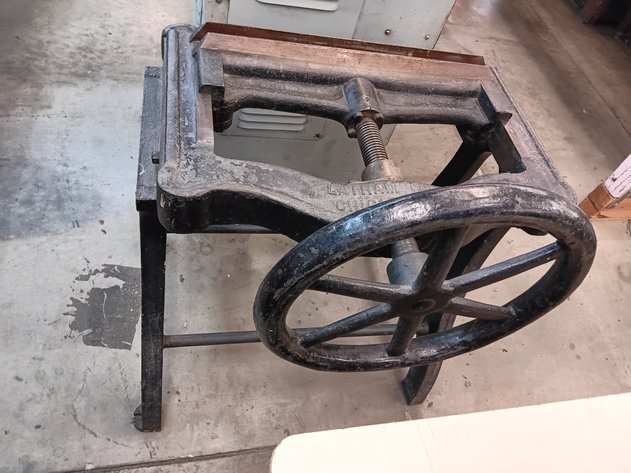 Image for Kater Crafts Bookbinder's Going out of Business Auction 2