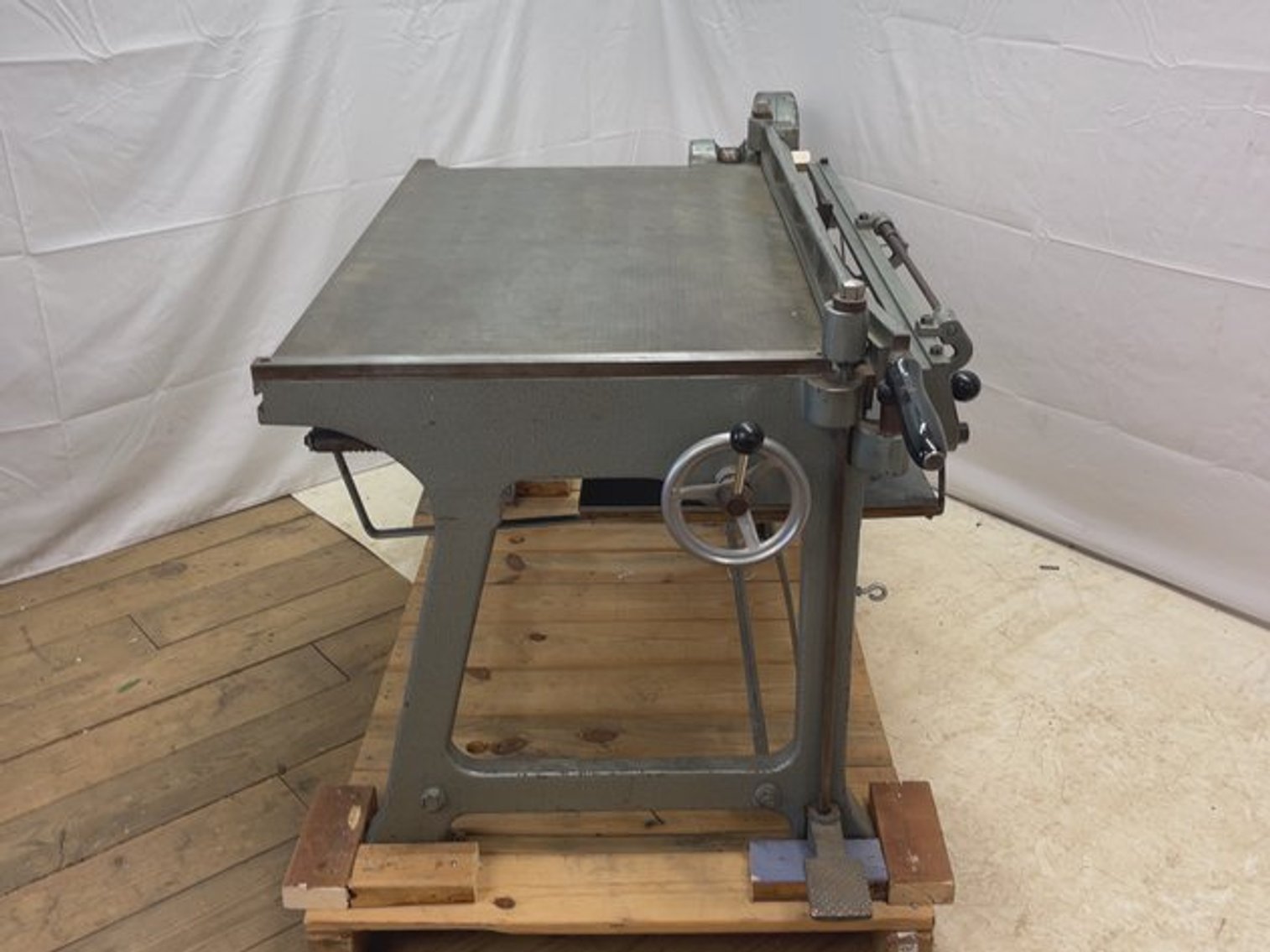 Image for Bindery Equipment, tools & Supplies Auction