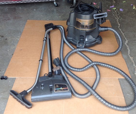 Image for Newark Warehouse Online Auction July