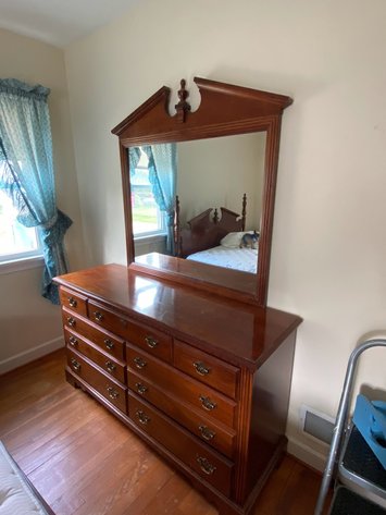 Image for North Newark House Online Auction