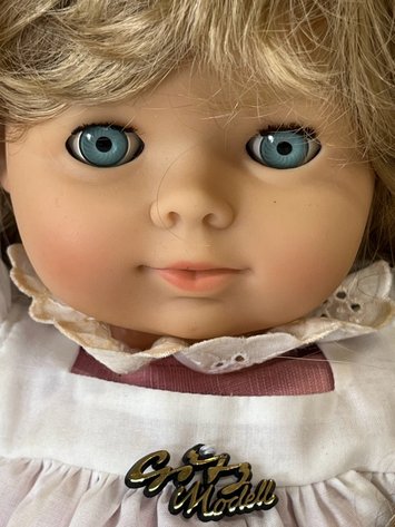 Image for Doll Online Auction Newark Ohio