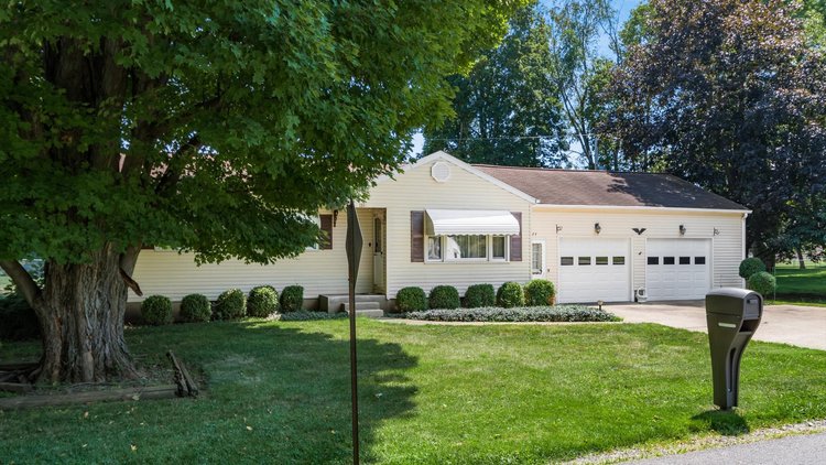 Image for Onsite Live House Auction 824 Crescent Drive, Heath, Ohio