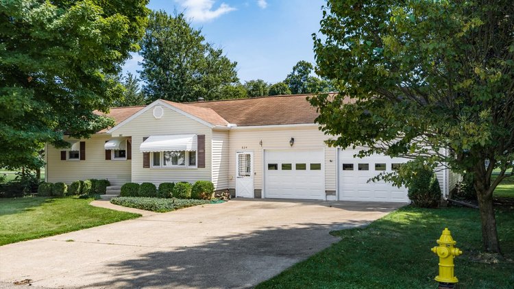 Image for Onsite Live House Auction 824 Crescent Drive, Heath, Ohio