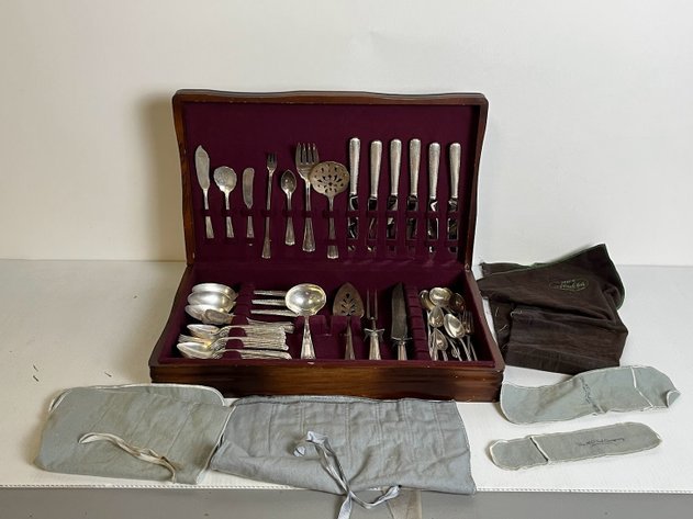 Image for Weekday Warehouse Auction Dec 27th