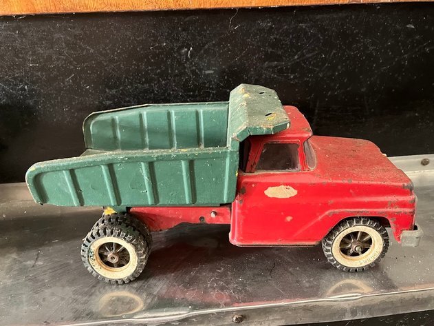 Image for Hebron Ohio Antiques, Bar items, Stage Lighting and Sound Equipment Auction Nov 23rd