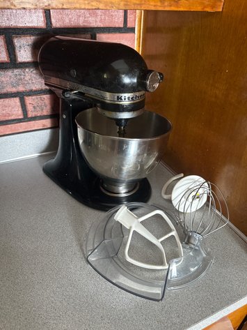 Image for Newark Ohio Barn to Home Online Auction: Antiques, Tools & Tractors June 21st