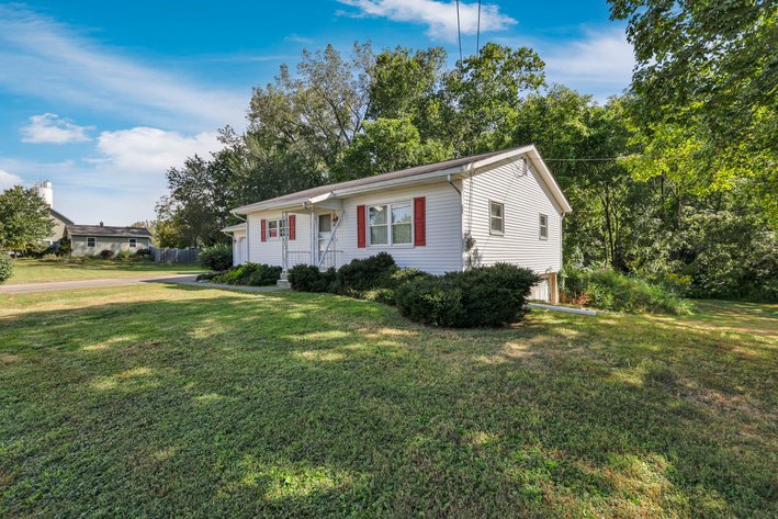 Image for Onsite Live House Auction 106 Dorsey Mill Rd E Heath, Ohio 43056 Sept 13th  2pm