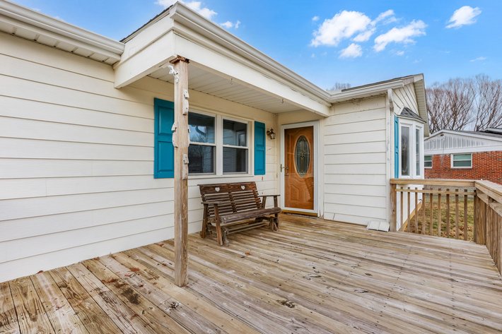 Image for Onsite Live House Auction 3188 Cypress Bend Drive Newark, Ohio 43055 Jan 31st  2pm