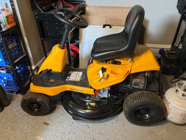 Image for Hebron, OH - AT House Online Auction March 30th