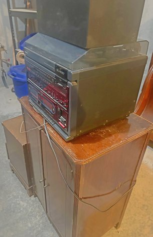 Image for LIVING ESTATE AUCTION