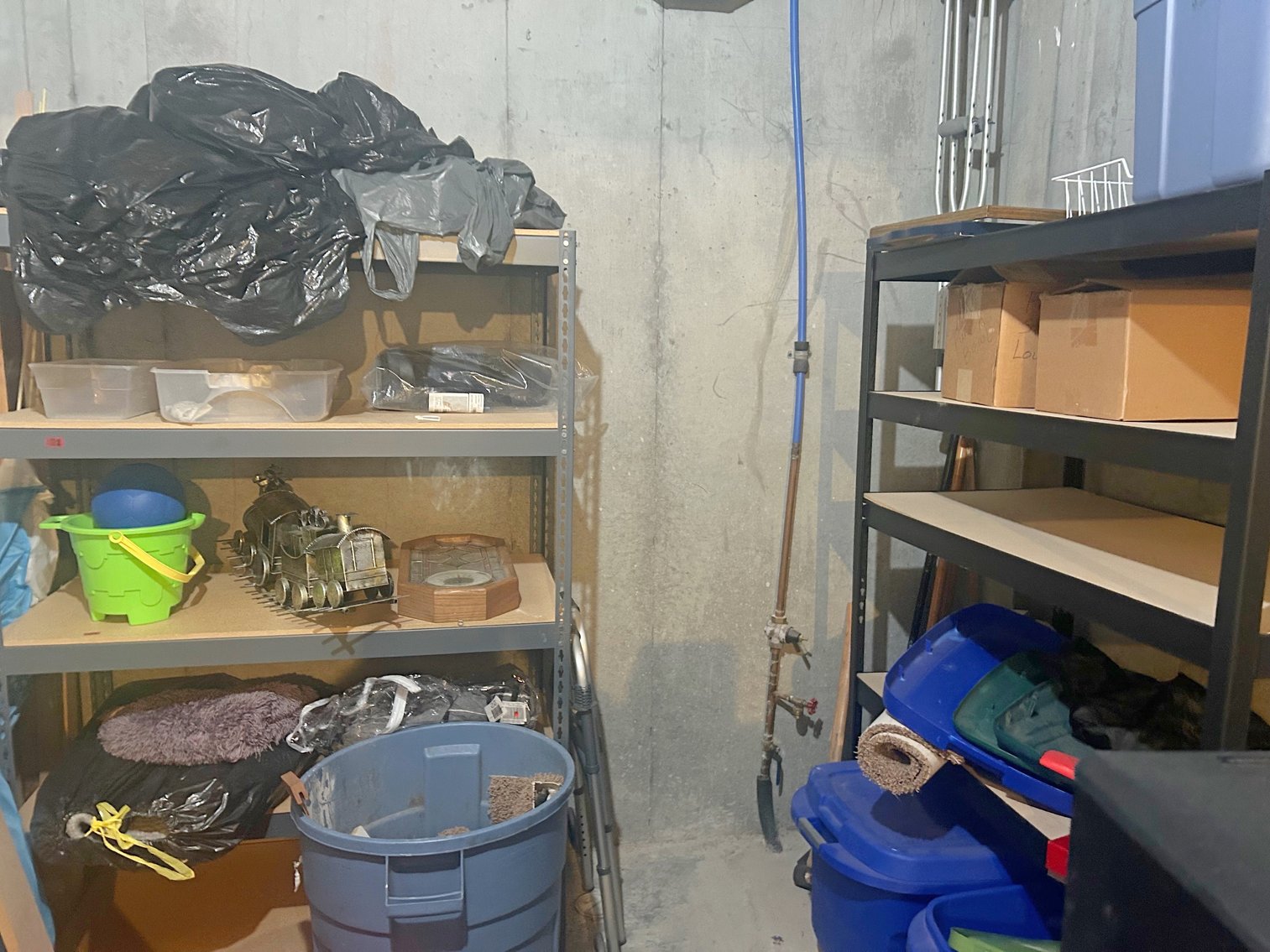 Image for LIVING ESTATE AUCTION