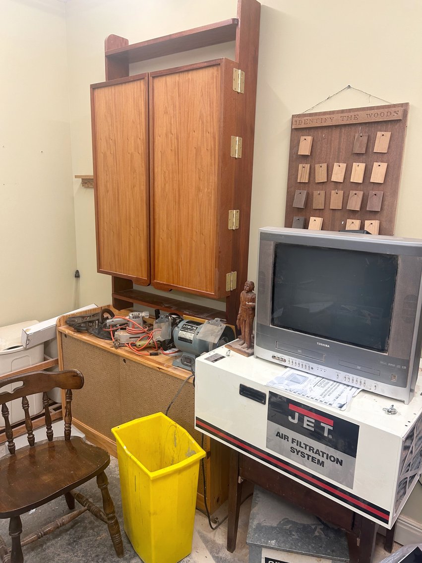 Image for LIVING ESTATE AUCTION