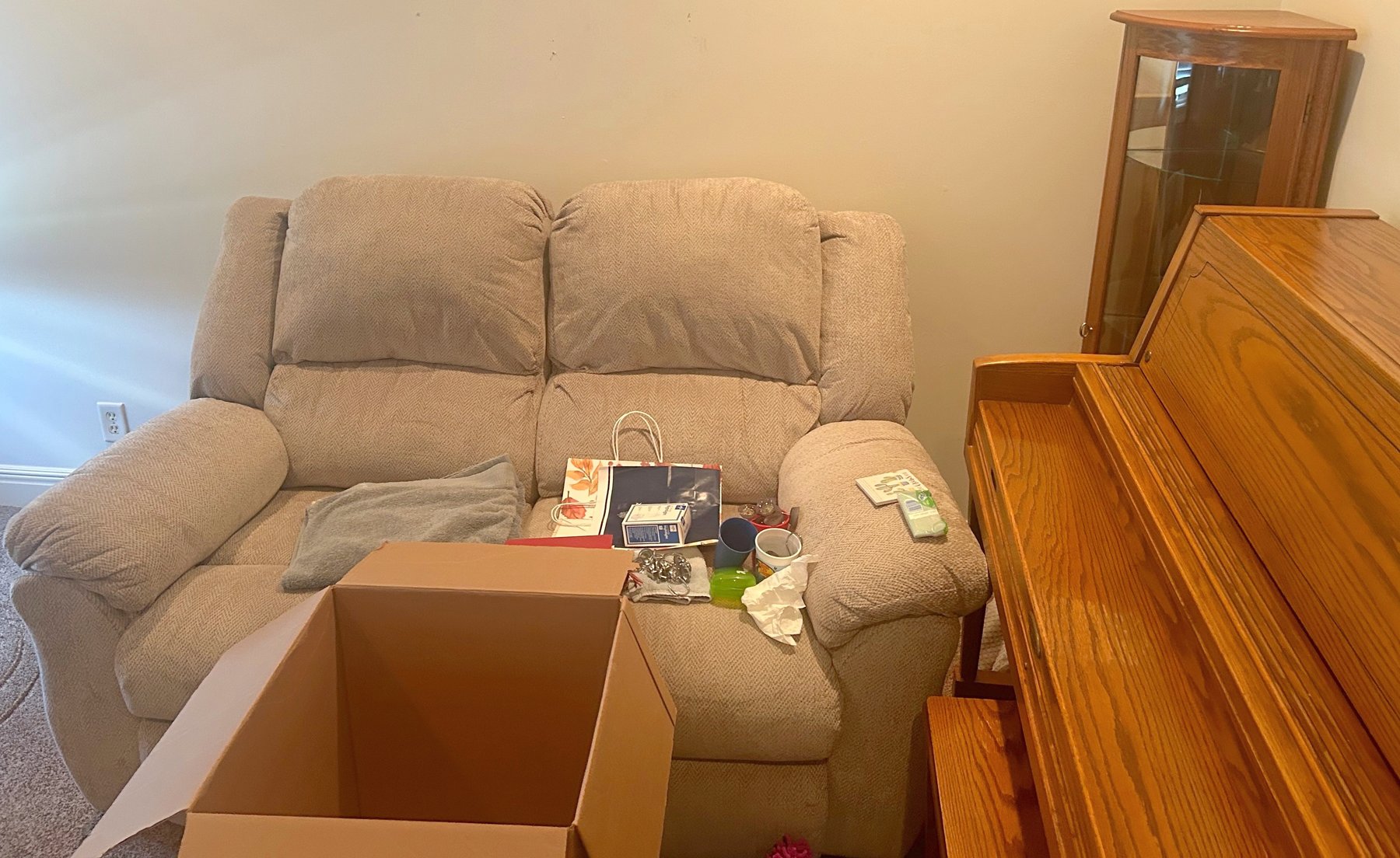 Image for LIVING ESTATE AUCTION