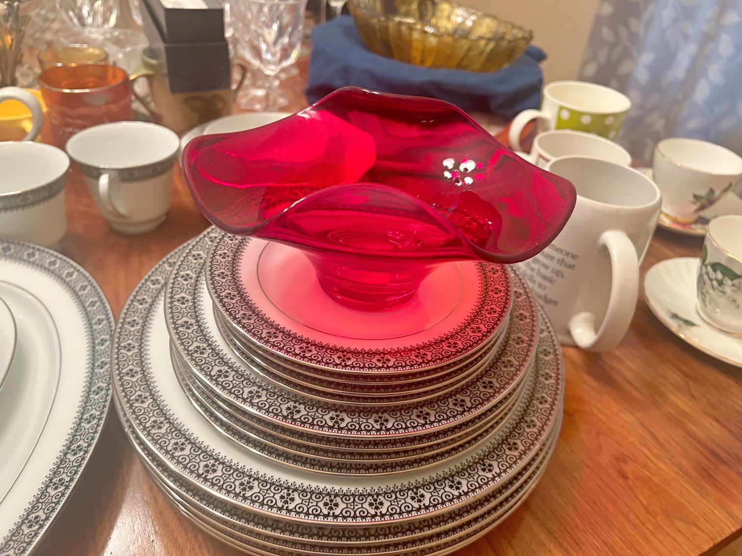 Image for LIVING ESTATE AUCTION