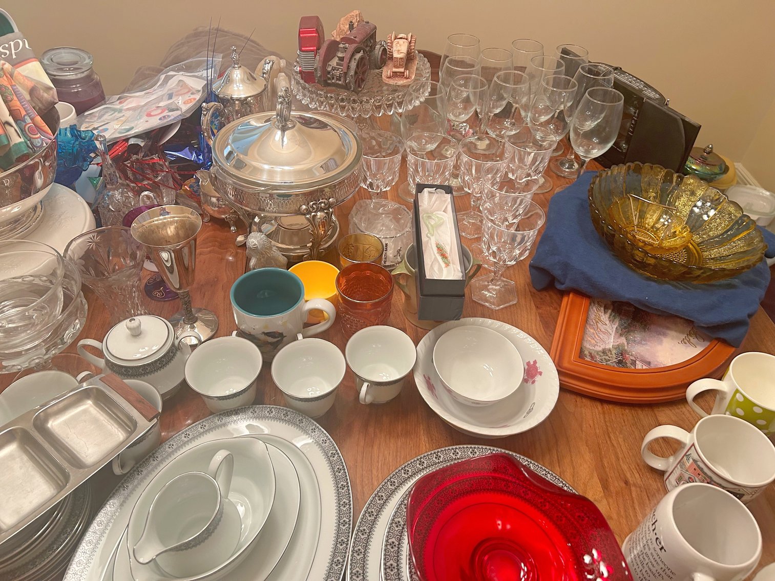 Image for LIVING ESTATE AUCTION