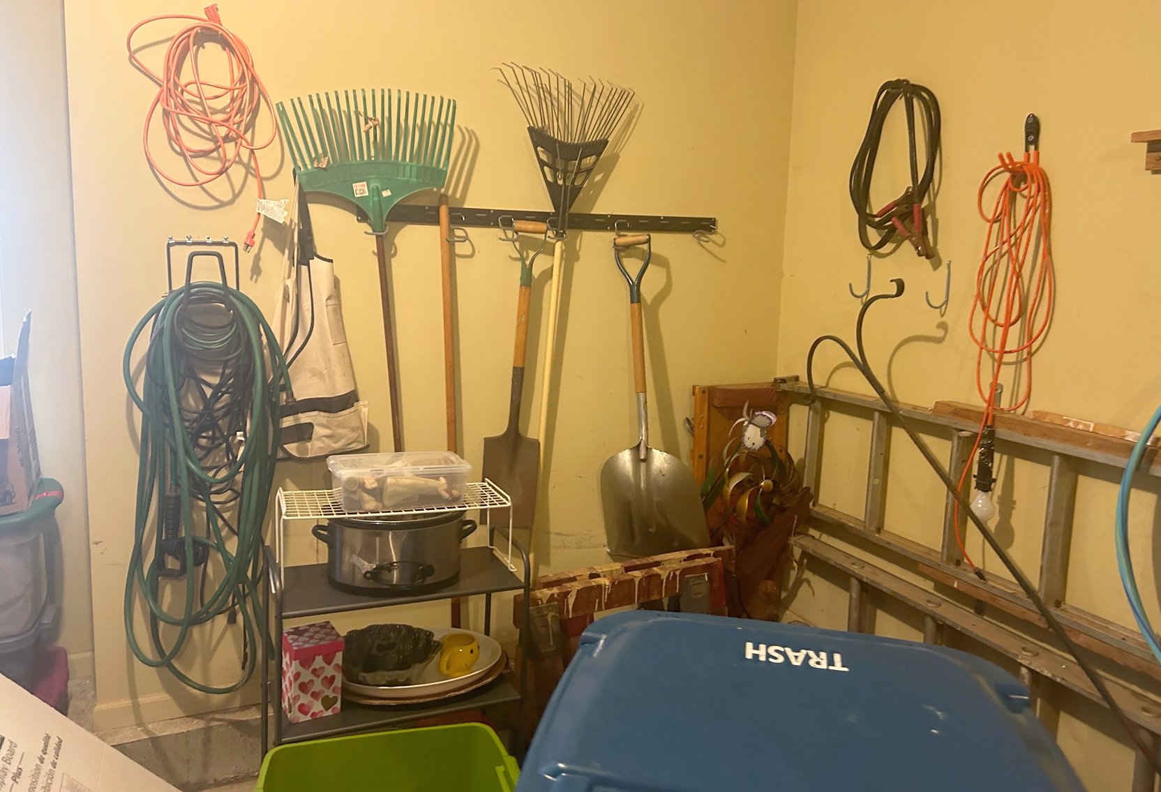 Image for LIVING ESTATE AUCTION