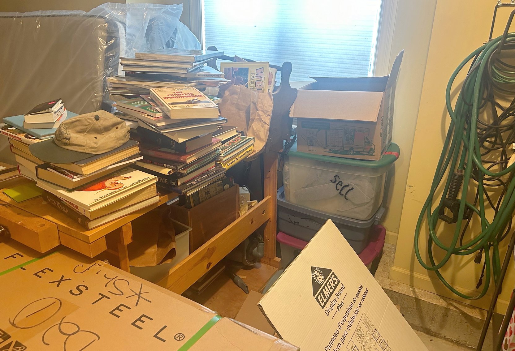 Image for LIVING ESTATE AUCTION