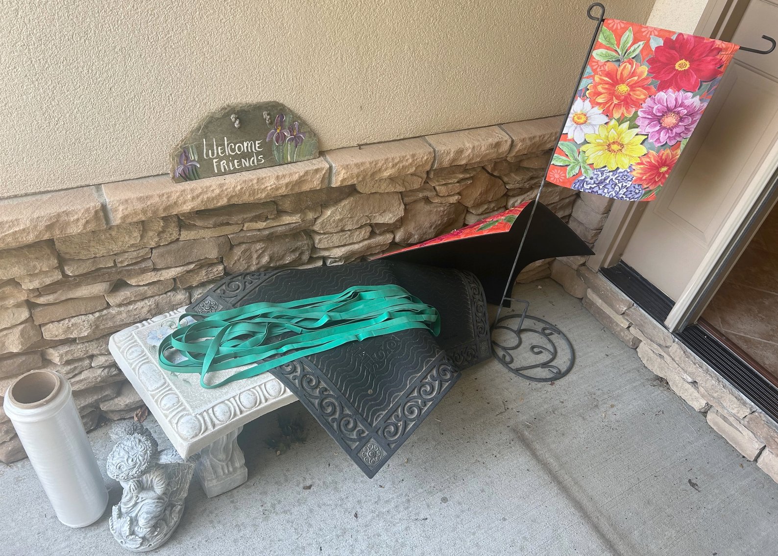 Image for LIVING ESTATE AUCTION