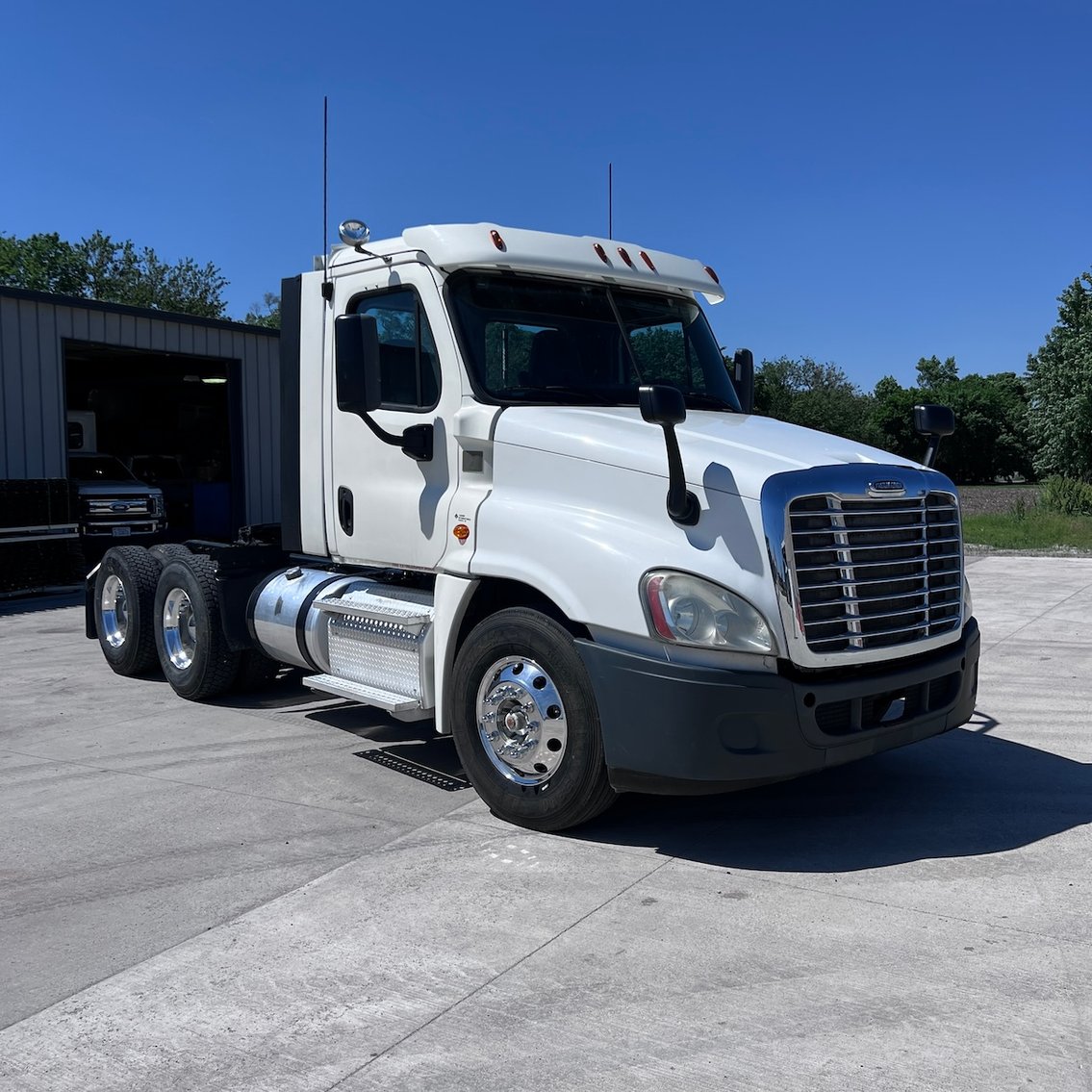 Image for LINE #1-Eastern Nebraska's Late Model Truck, Trailer, Construction & Farm Equipment No Reserve LIVE Auction