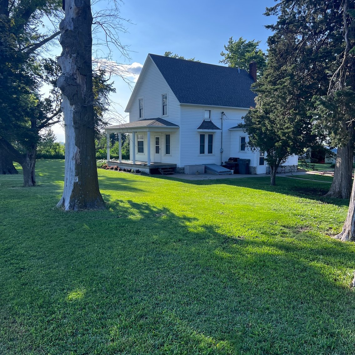 Image for Acreage-Tractors & Equipment-Commercial Woodworking Equipment-Trailers LIVE & ONLINE Auction