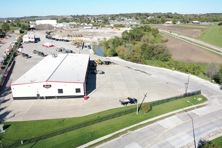 Image for Absolute Commercial Real Estate Auction – 2 Buildings on 21.75 Acres, Selling in 1 Tract