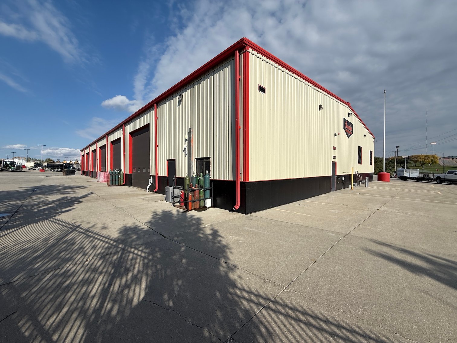 Image for Absolute Commercial Real Estate Auction – 2 Buildings on 21.75 Acres, Selling in 1 Tract