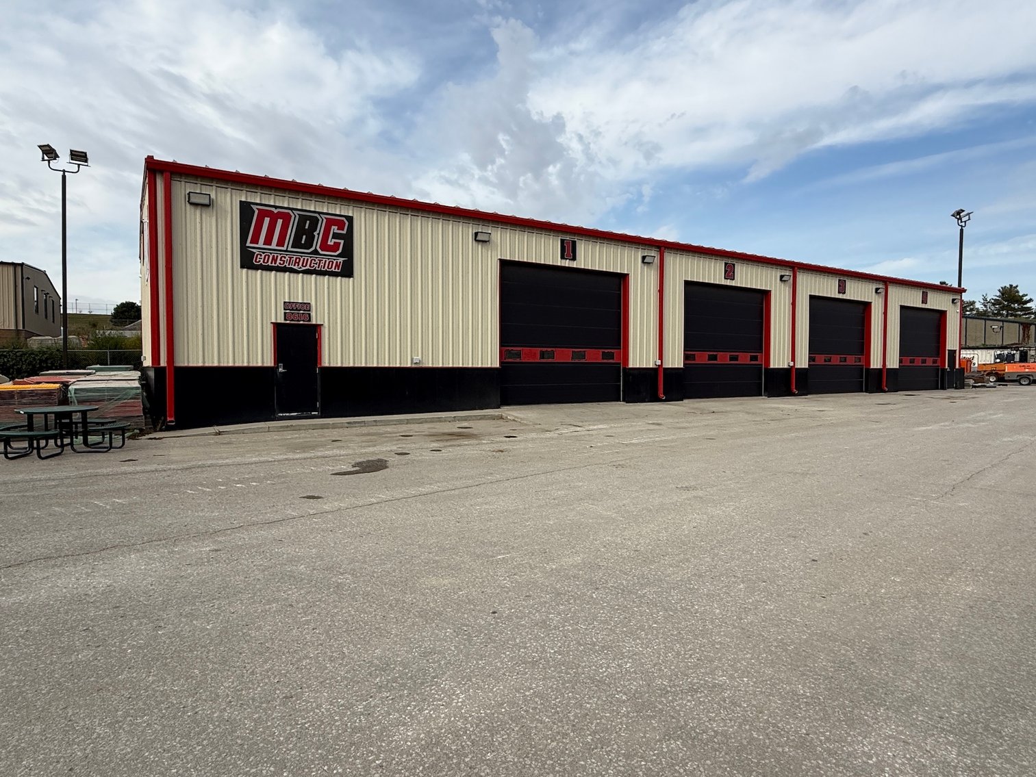 Image for Absolute Commercial Real Estate Auction – 2 Buildings on 21.75 Acres, Selling in 1 Tract