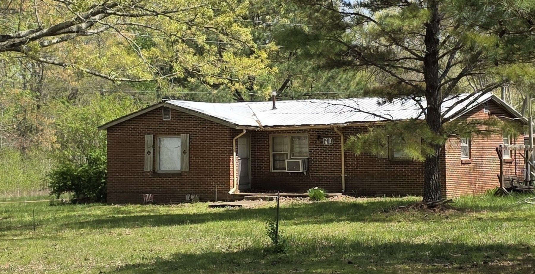 Image for 1913 W. Lincoln St. Tullahoma, TN 37388