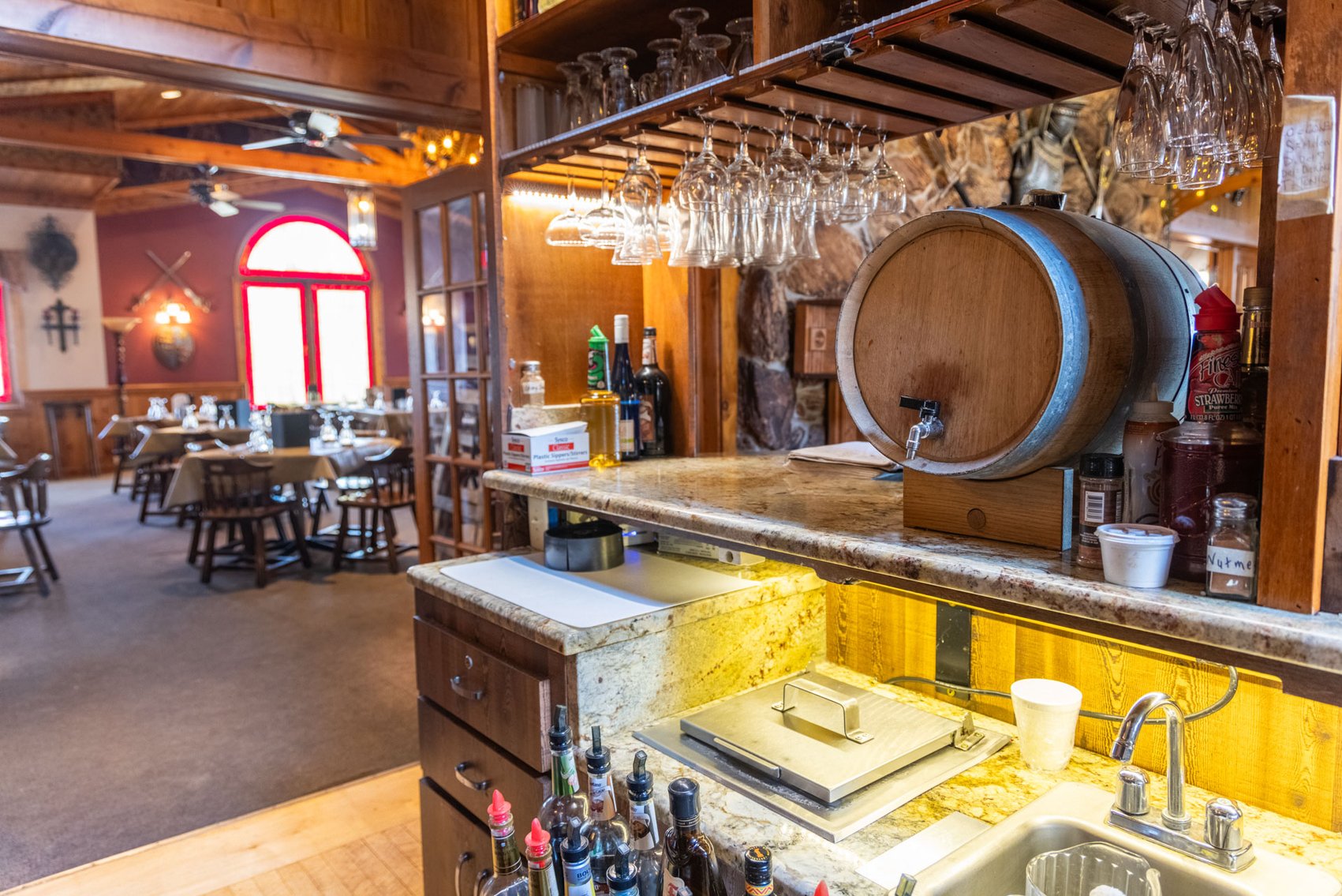 Image for Washington County Casual Family Pub & Restaurant For Sale