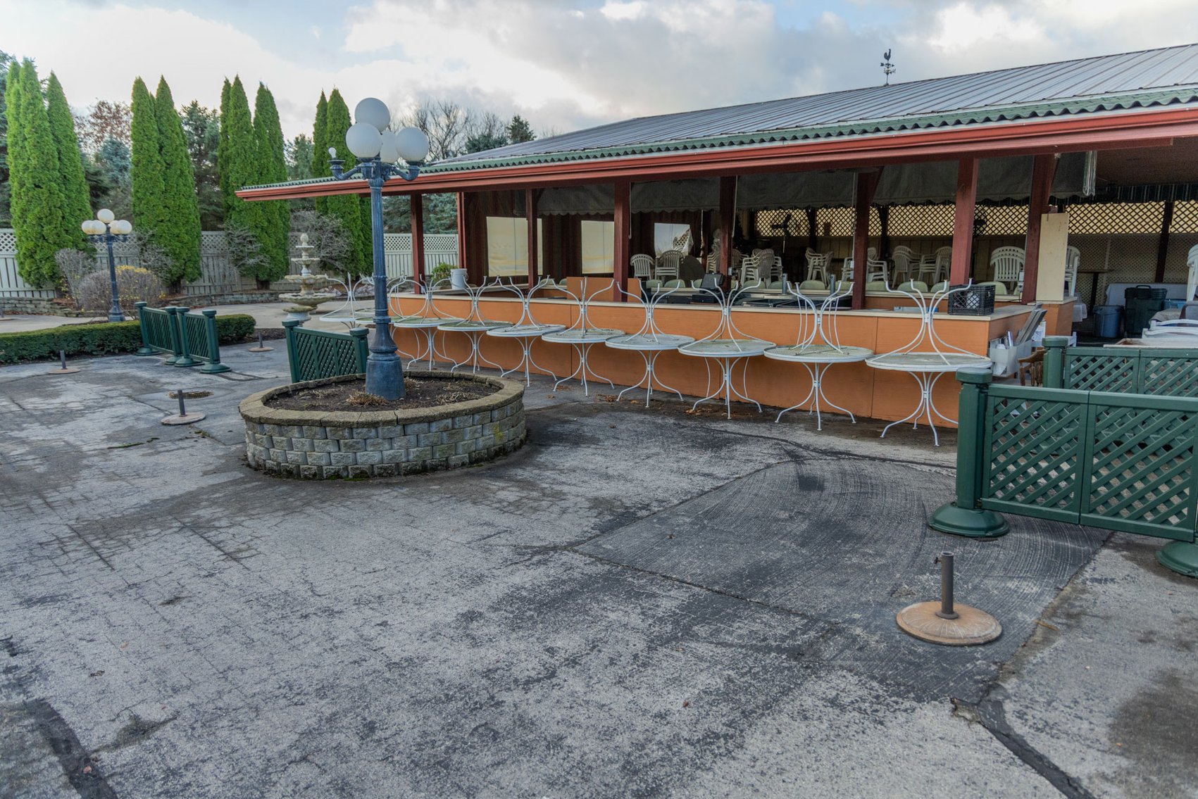 Image for Washington County Casual Family Pub & Restaurant For Sale