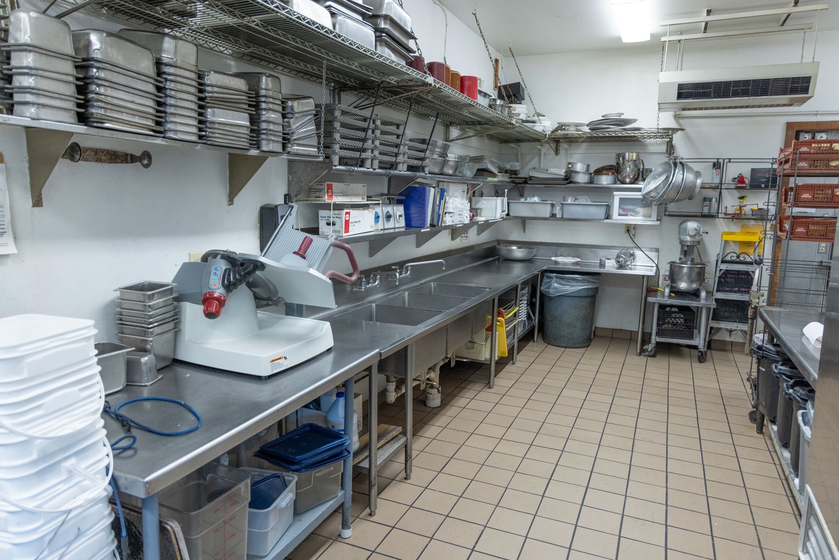 Image for Washington County Casual Family Pub & Restaurant For Sale