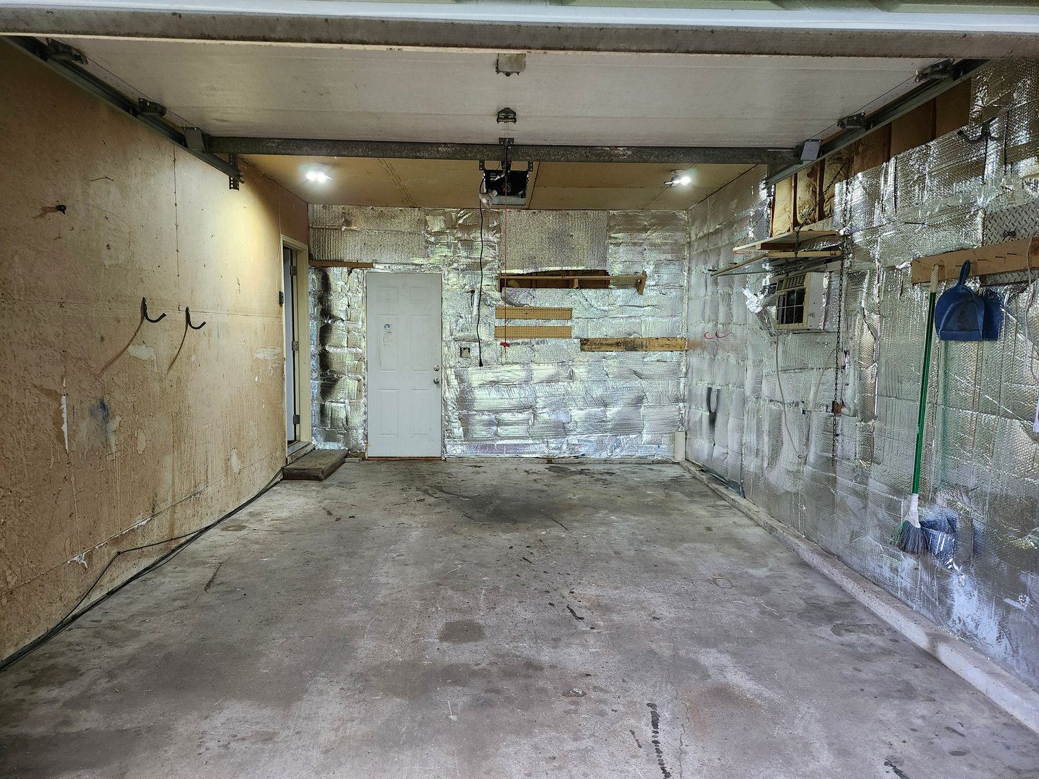 Image for 205 Alvin Circle, Beaver Dam – Online Bidding for Quiet Cul-de-Sac Home