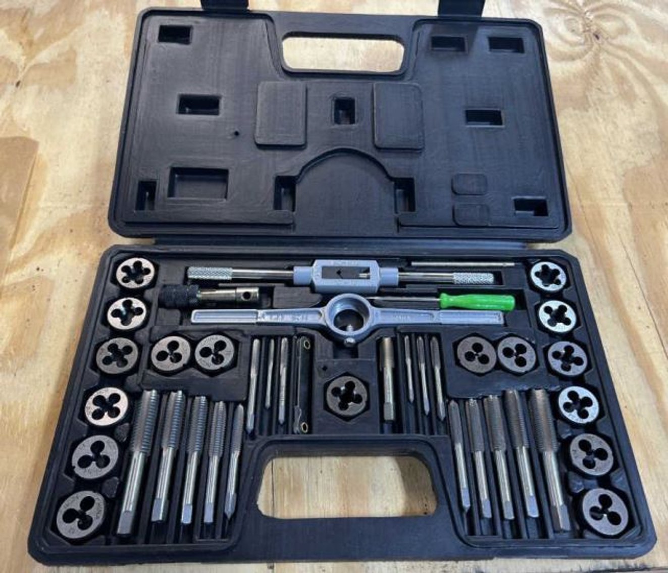 Image for Hooten Estate Items Online Only Auction