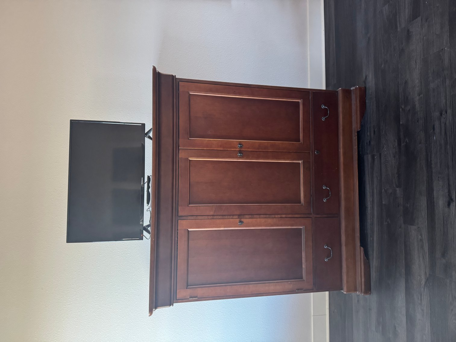 Image for Lorena, TX Real Estate & Contents Auction – Personal Property