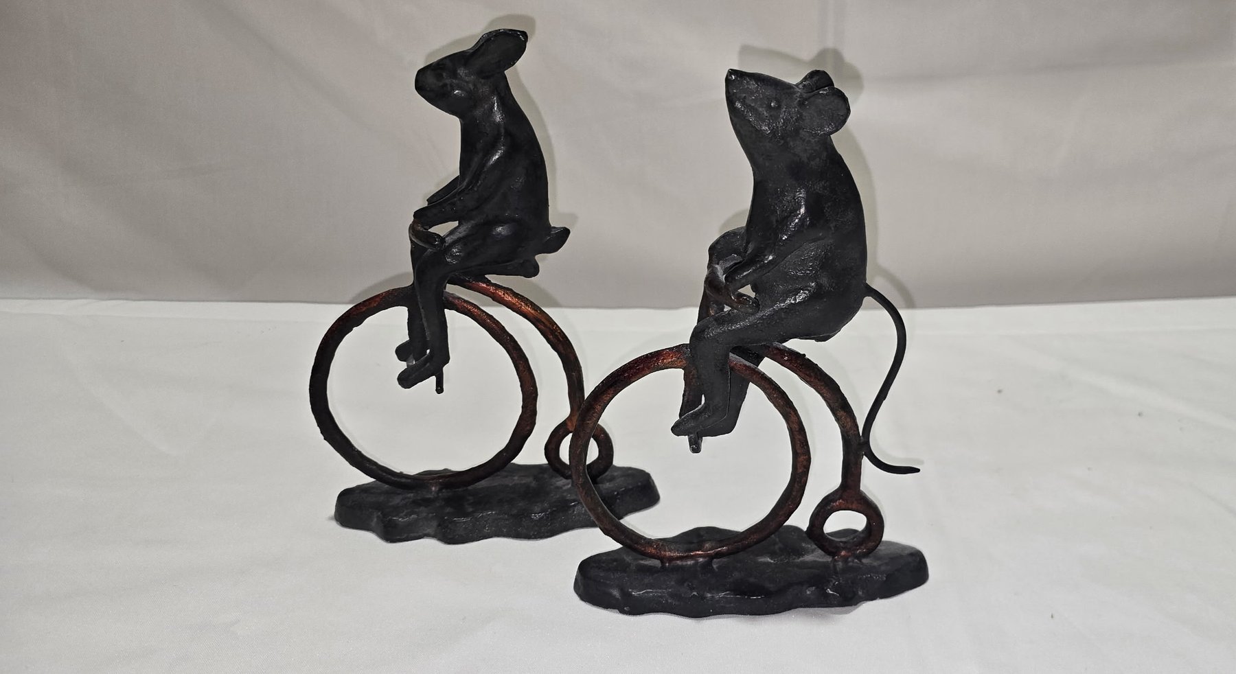 Image for Best Li’l Hairhouse in Temple & Vintage Store Retirement Online Only Auction