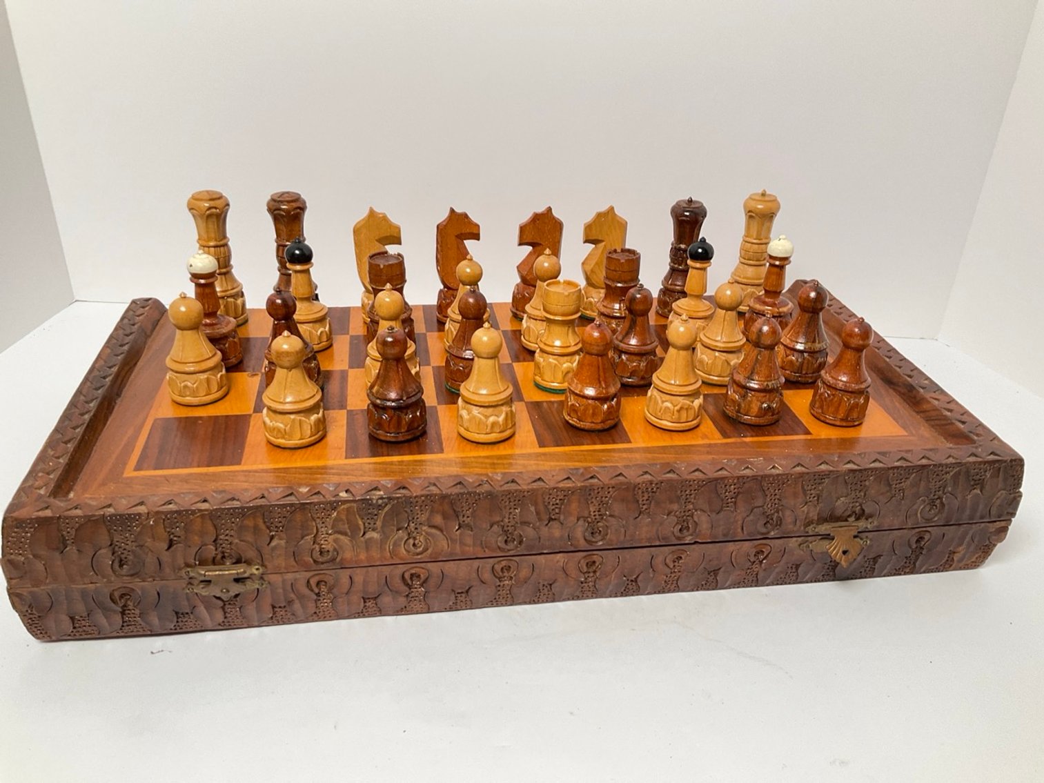 Image for Cheyney Estate Auction – Vehicles, Jewelry, Art & Collectibles