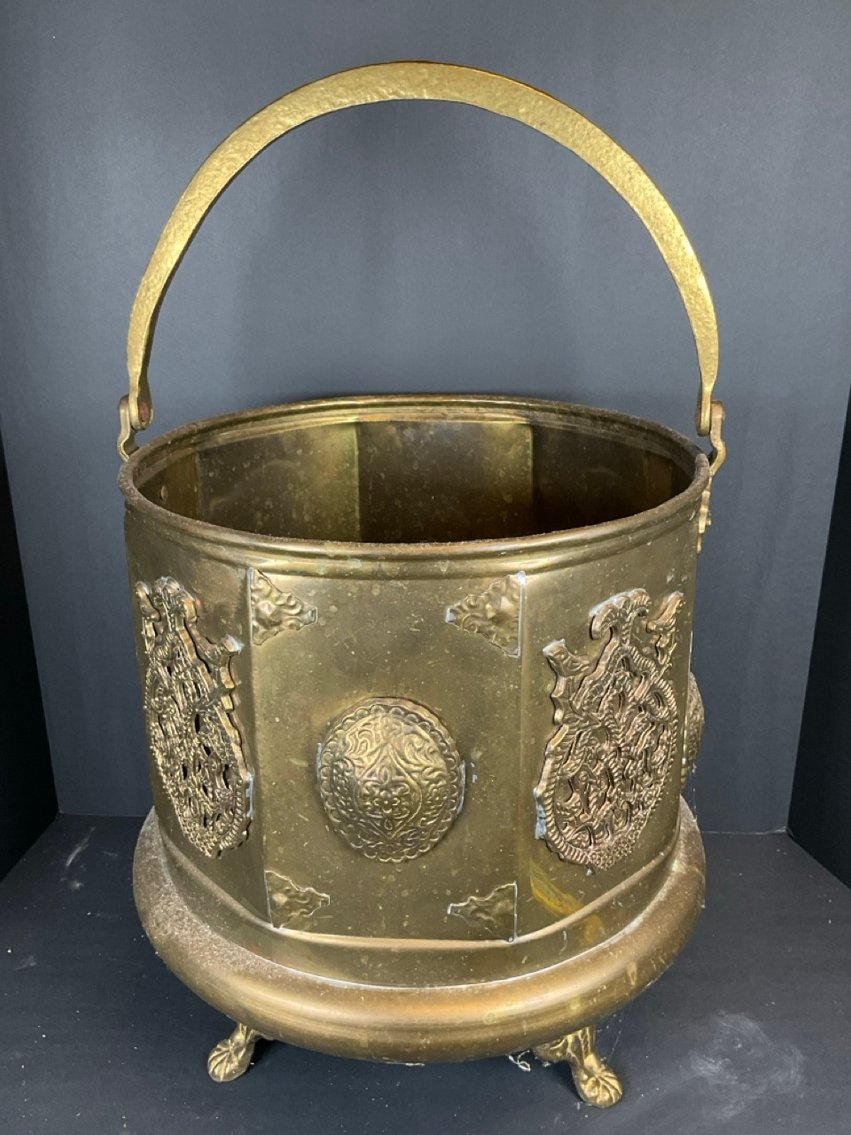 Image for Cheyney Estate Auction – Vehicles, Jewelry, Art & Collectibles