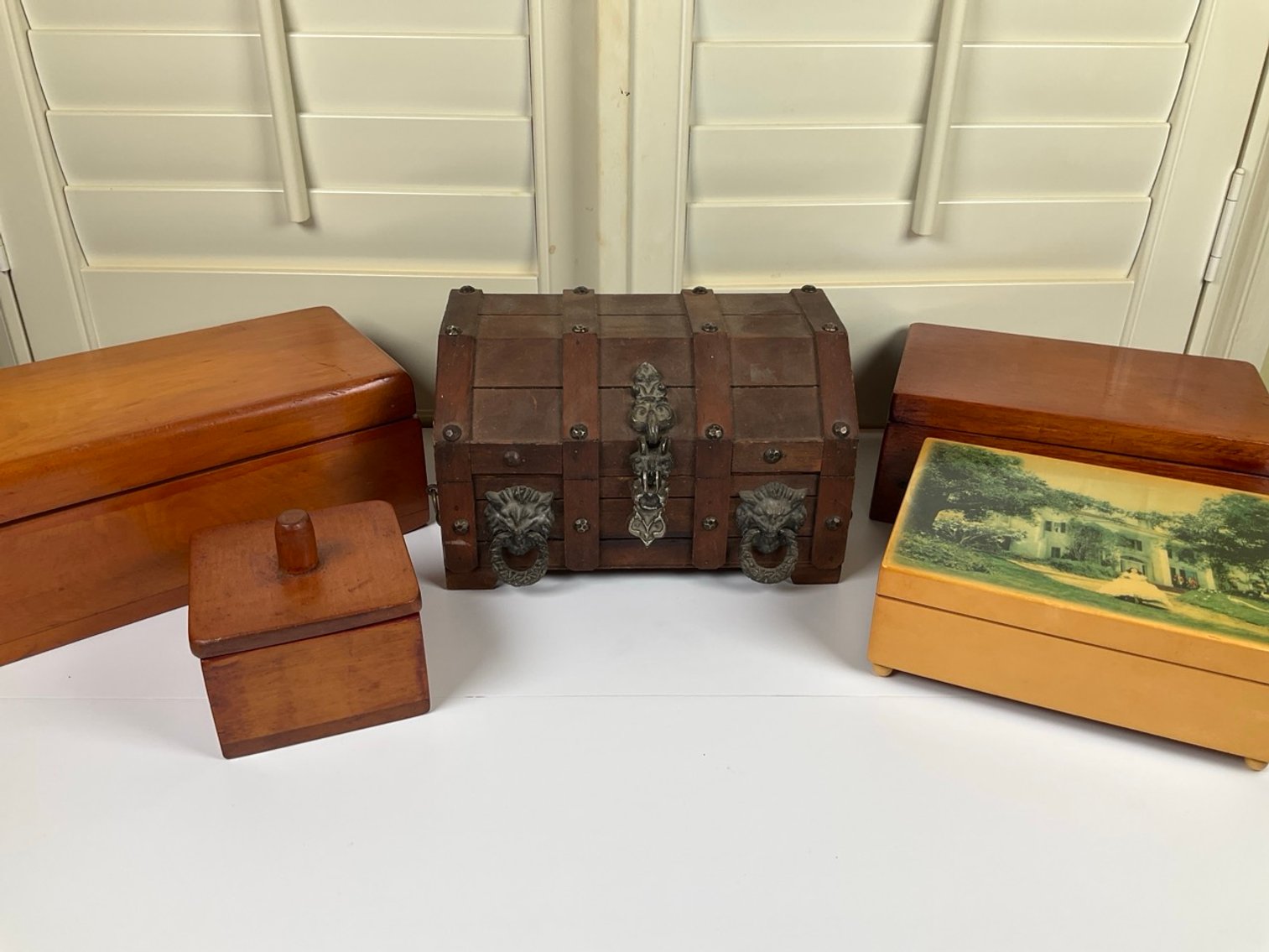 Image for Cheyney Estate Auction – Vehicles, Jewelry, Art & Collectibles