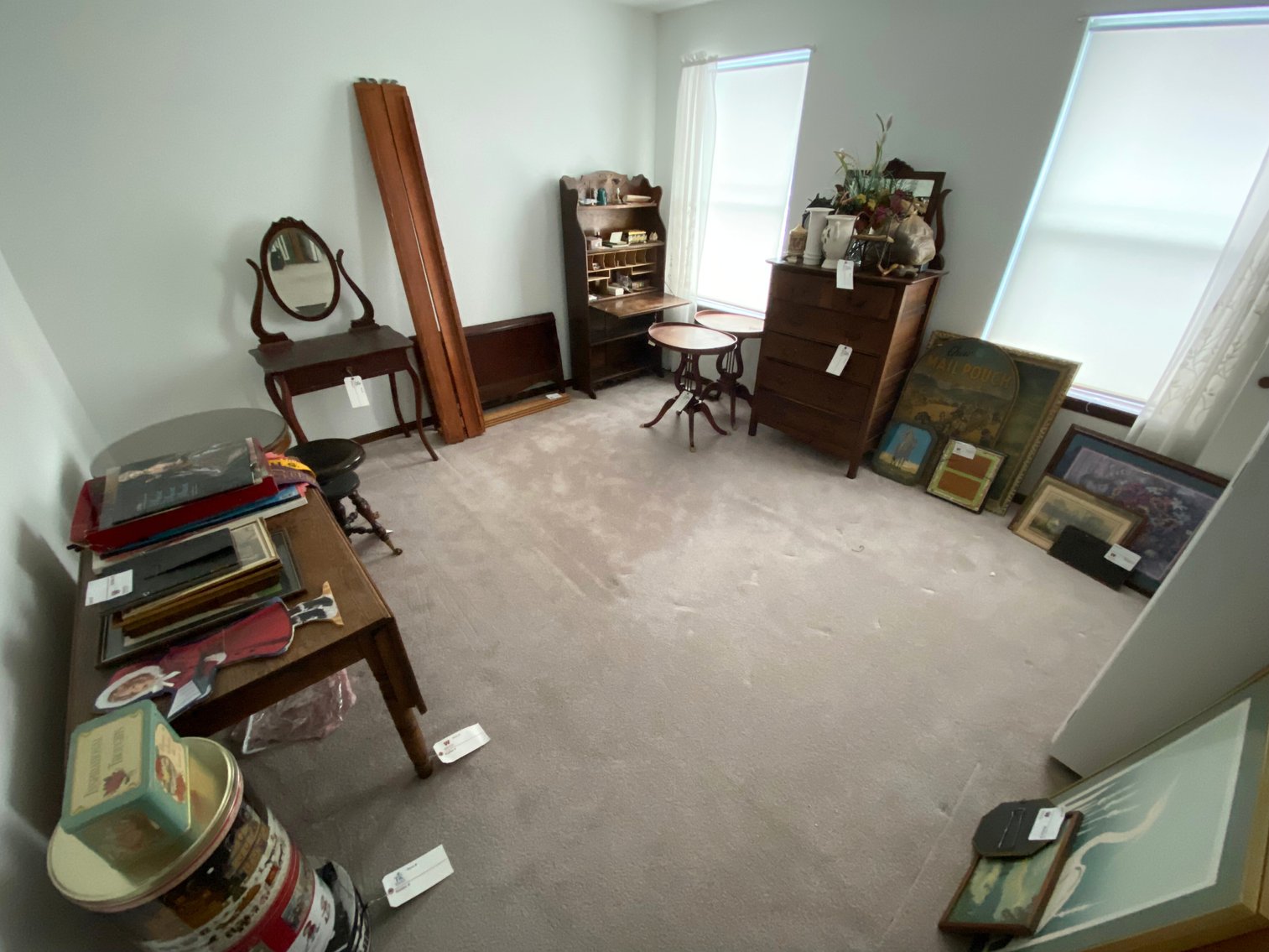 Image for ONLINE ONLY: Vintage Collectible Dolls & Home Contents Auction