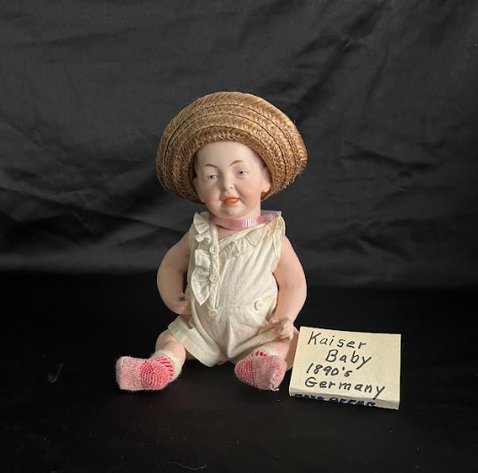 Image for ONLINE ONLY: Vintage Collectible Dolls & Home Contents Auction