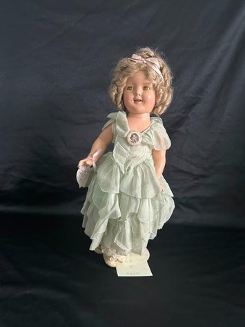 Image for ONLINE ONLY: Vintage Collectible Dolls & Home Contents Auction