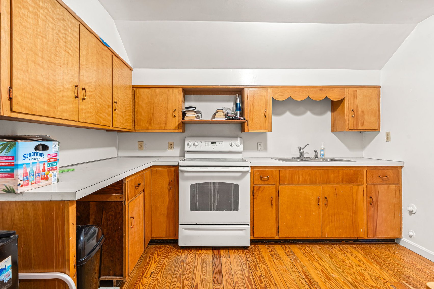 Image for 160 N Galt Ave-ONLINE AUCTION ONLY-BIDDING HAS STARTED