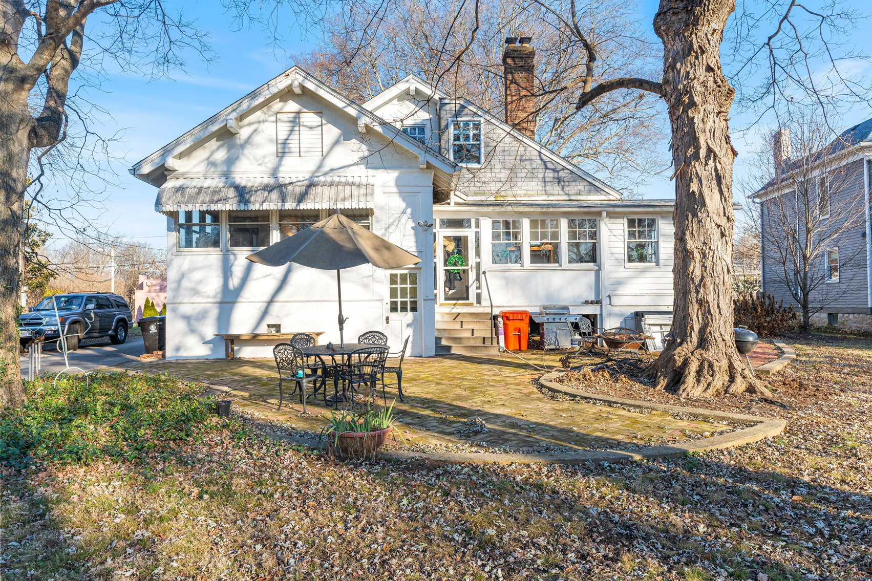 Image for 160 N Galt Ave-ONLINE AUCTION ONLY-BIDDING HAS STARTED