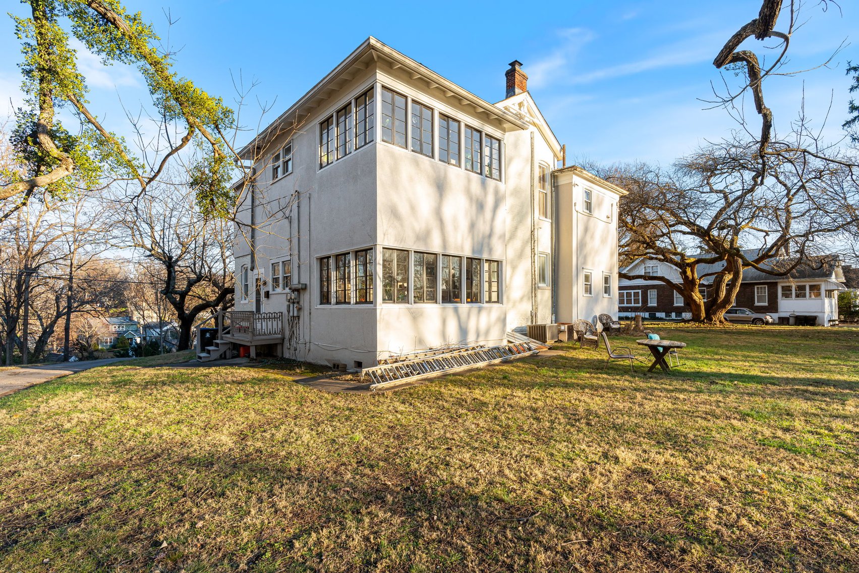 Image for 168 N Galt Ave-ONLINE AUCTION ONLY-BIDDING HAS STARTED