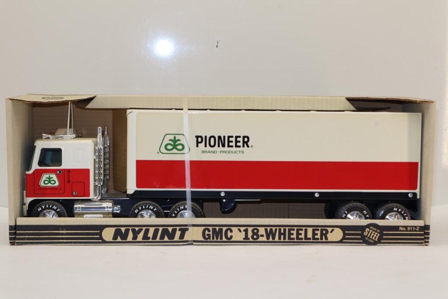 Image for February Farm Toy and Memorabilia Auction