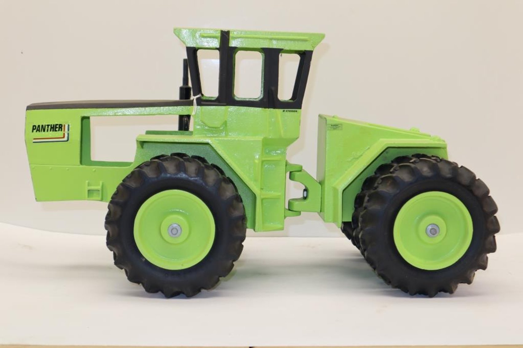 Image for February Farm Toy and Memorabilia Auction