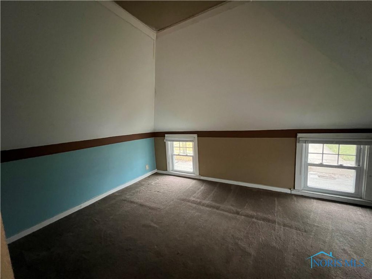 Image for MINIMUM BID AUCTION $39,000! 2903 111th St