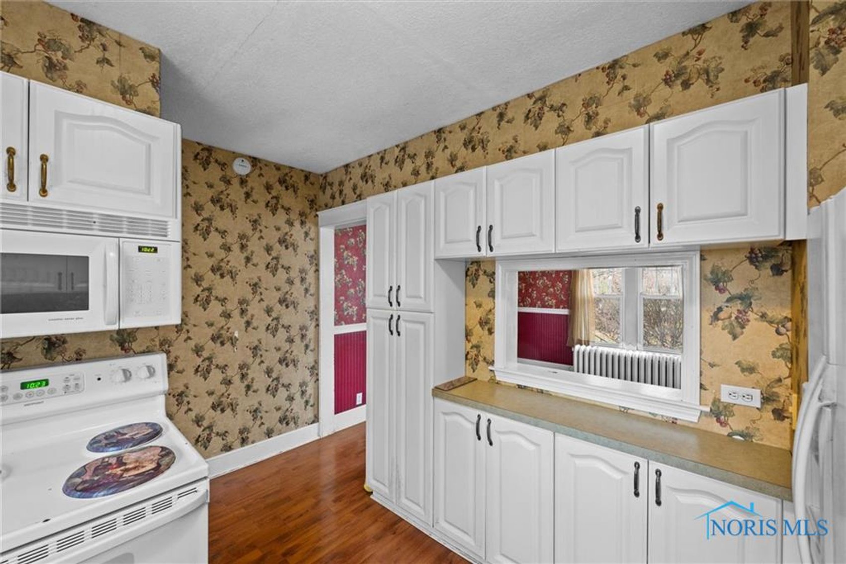 Image for MINIMUM BID AUCTION $70,000! 1333 Kenyon Dr