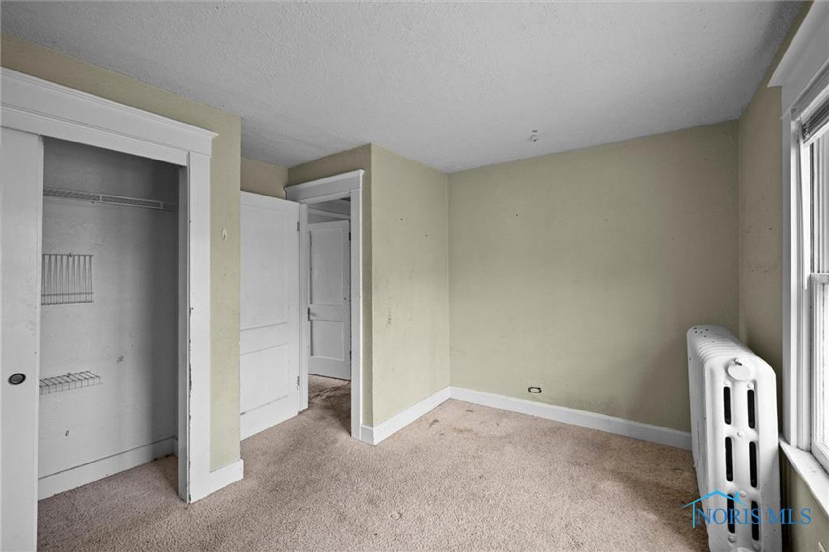 Image for MINIMUM BID AUCTION $70,000! 1333 Kenyon Dr